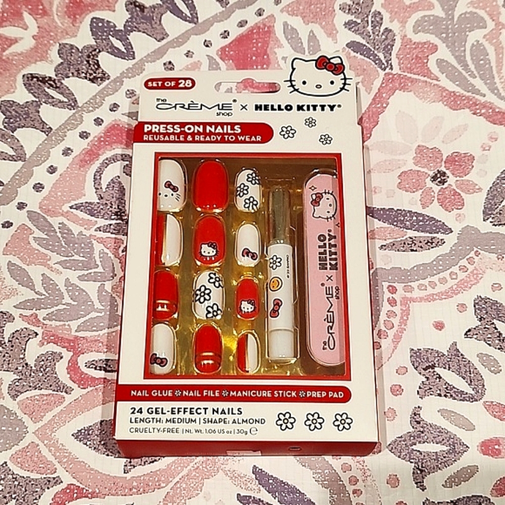 Set of 28 The CREME Shop Hello Kitty Press On Nails Reusable Ready to Wear NWT